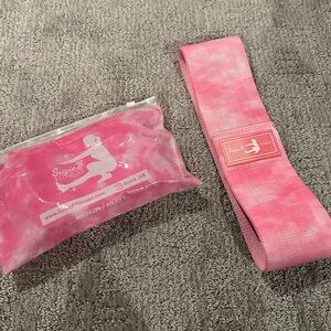 Suzie B Fitness Pink Resistance Band